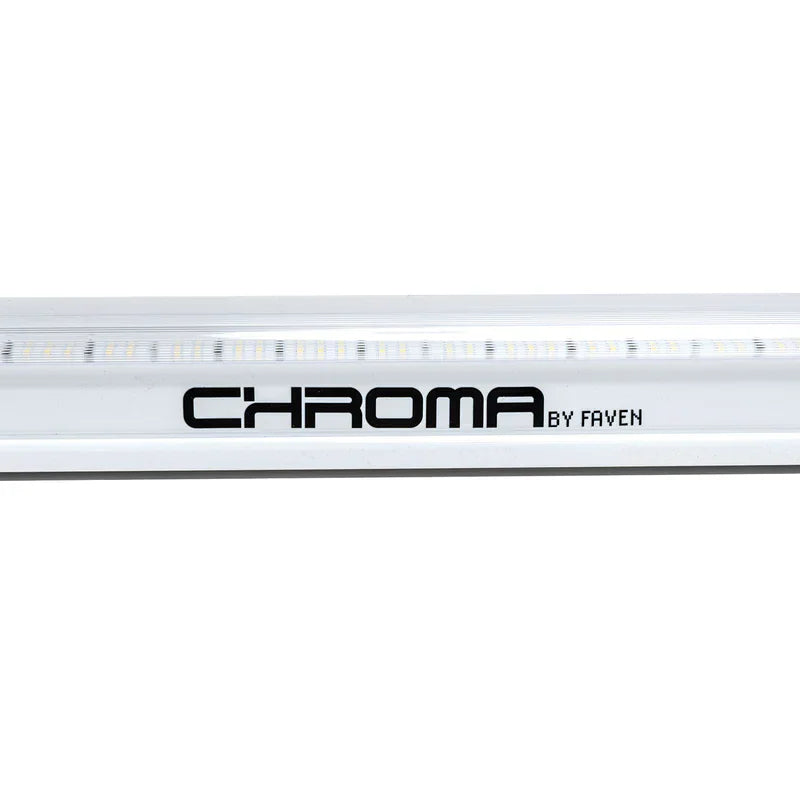 Faven Chroma Under Canopy barra LED encendida