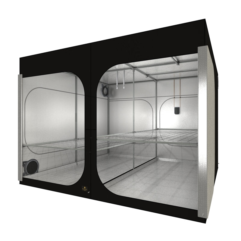 Secret Jardin Dark Room R4.0 297 x 297 x 217 cm