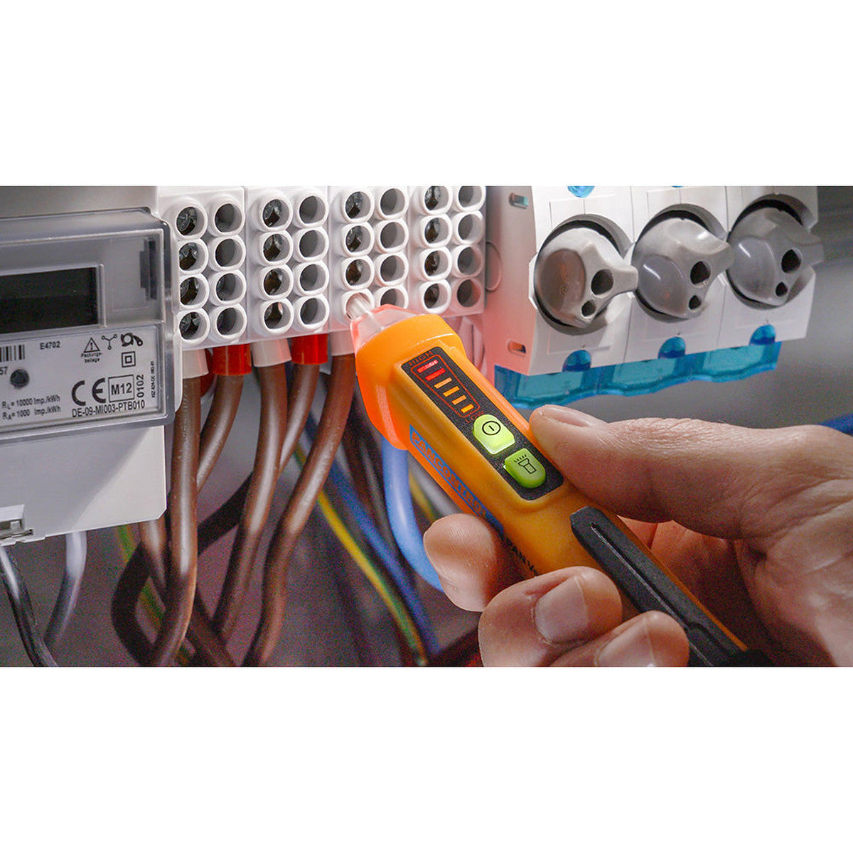 Pancontrol Probador de Voltaje y Detector Magnético, vista 3